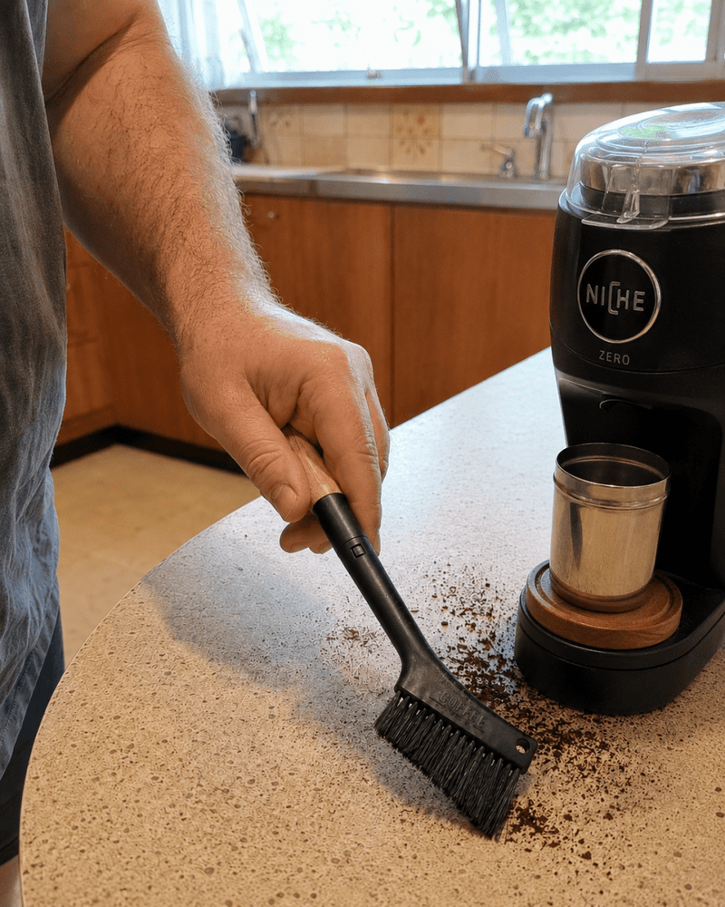 Grinder & Bench Brush - Cleaning - AllwaysCoffee
